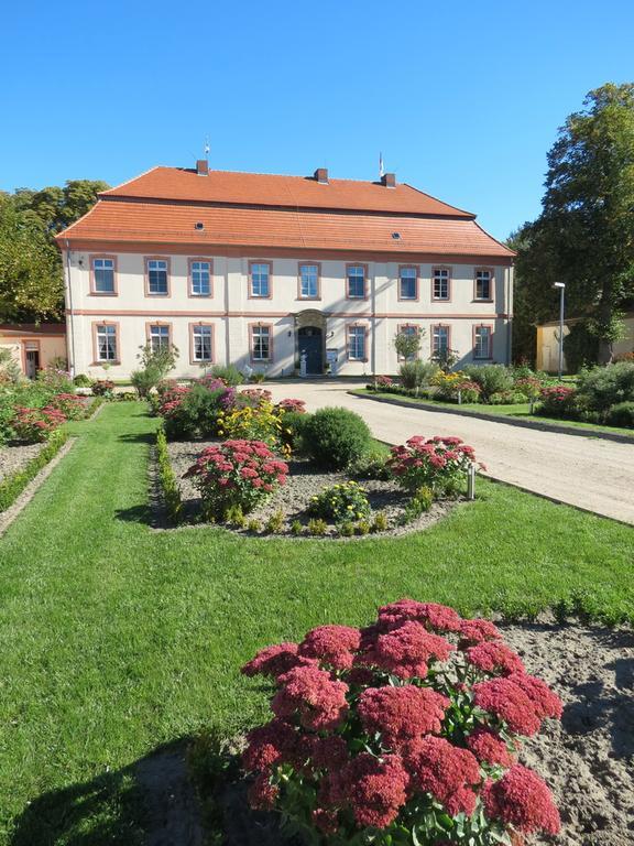 Schloss Lohm Hotel Buitenkant foto